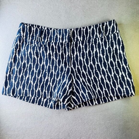 Loft Ann Taylor Riviera Shorts Size 2 Navy, White Textured Stripe 3" Inseam - Picture 1 of 9